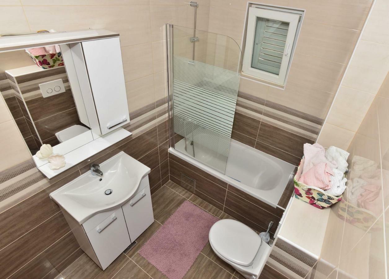 Apartman Dominik Makarska Buitenkant foto