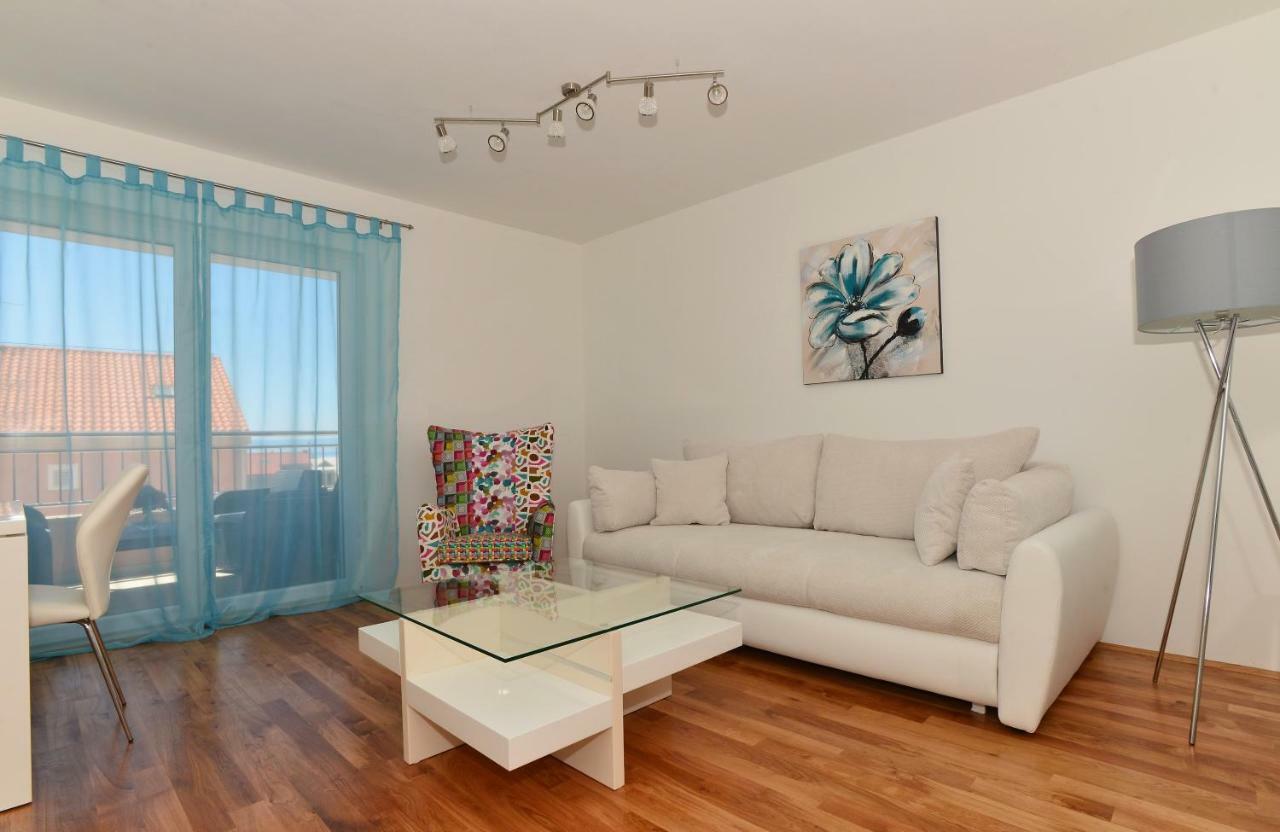 Apartman Dominik Makarska Buitenkant foto