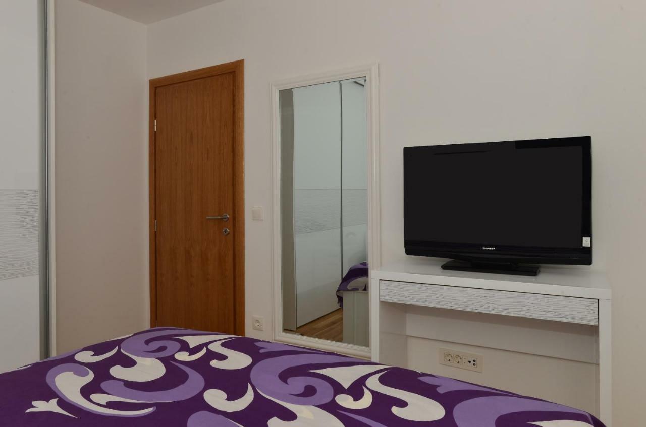 Apartman Dominik Makarska Buitenkant foto