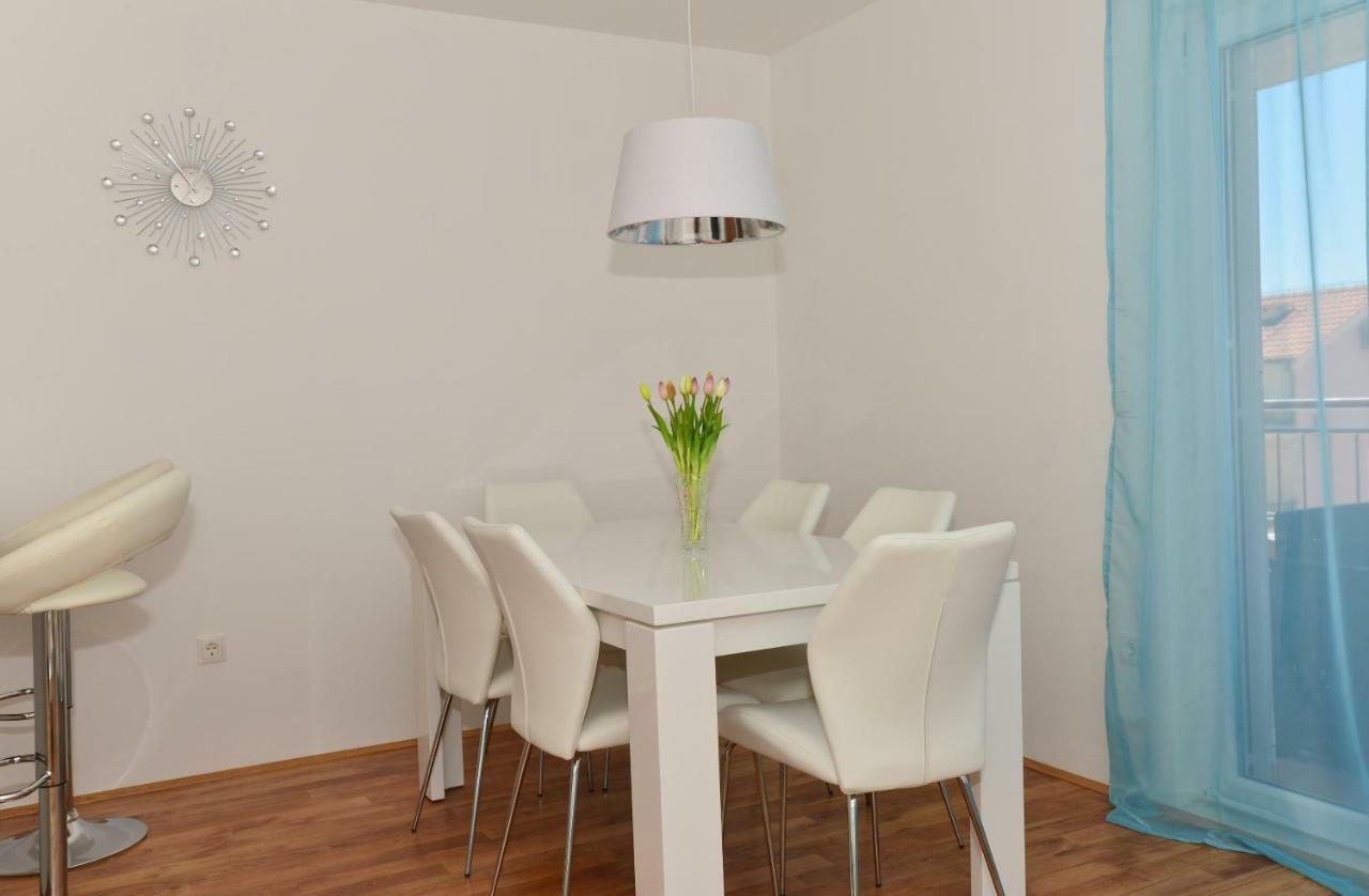 Apartman Dominik Makarska Buitenkant foto