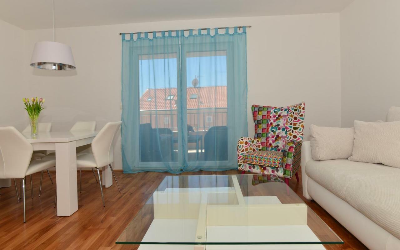 Apartman Dominik Makarska Buitenkant foto